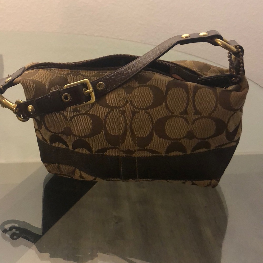 Coach L0668-40024 Shoulder Bag